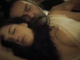 Interrogatorio desnudo! Parte B sexo xxx español latino
